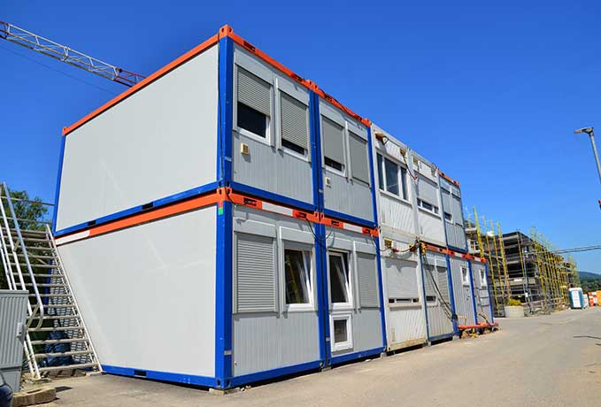 gestapelte Lagercontainer